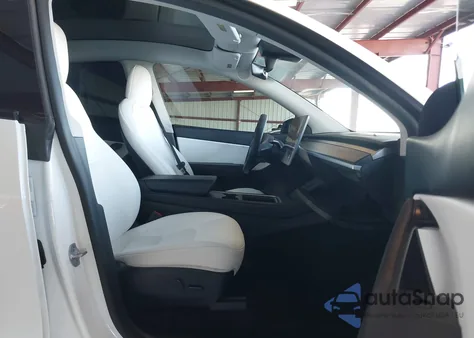 2022 Tesla Model Y Performance Dual Motor All-Wheel Drive z USA, uszkodzony, nr VIN 7SAYGDEF5NF410193